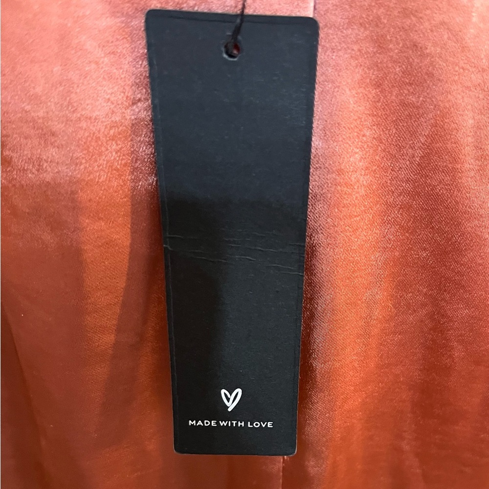 Lulu’s Small burnt peachy orange soft silky formal 2015 - Picture 4 of 12